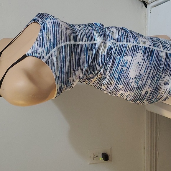 Lululemon purple/blue racerback top 6 - Picture 4 of 8